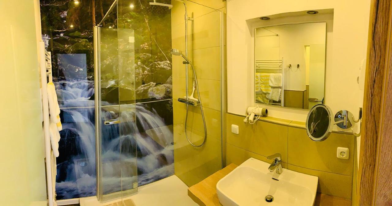 Apartmenthaus Florian Lam Buitenkant foto