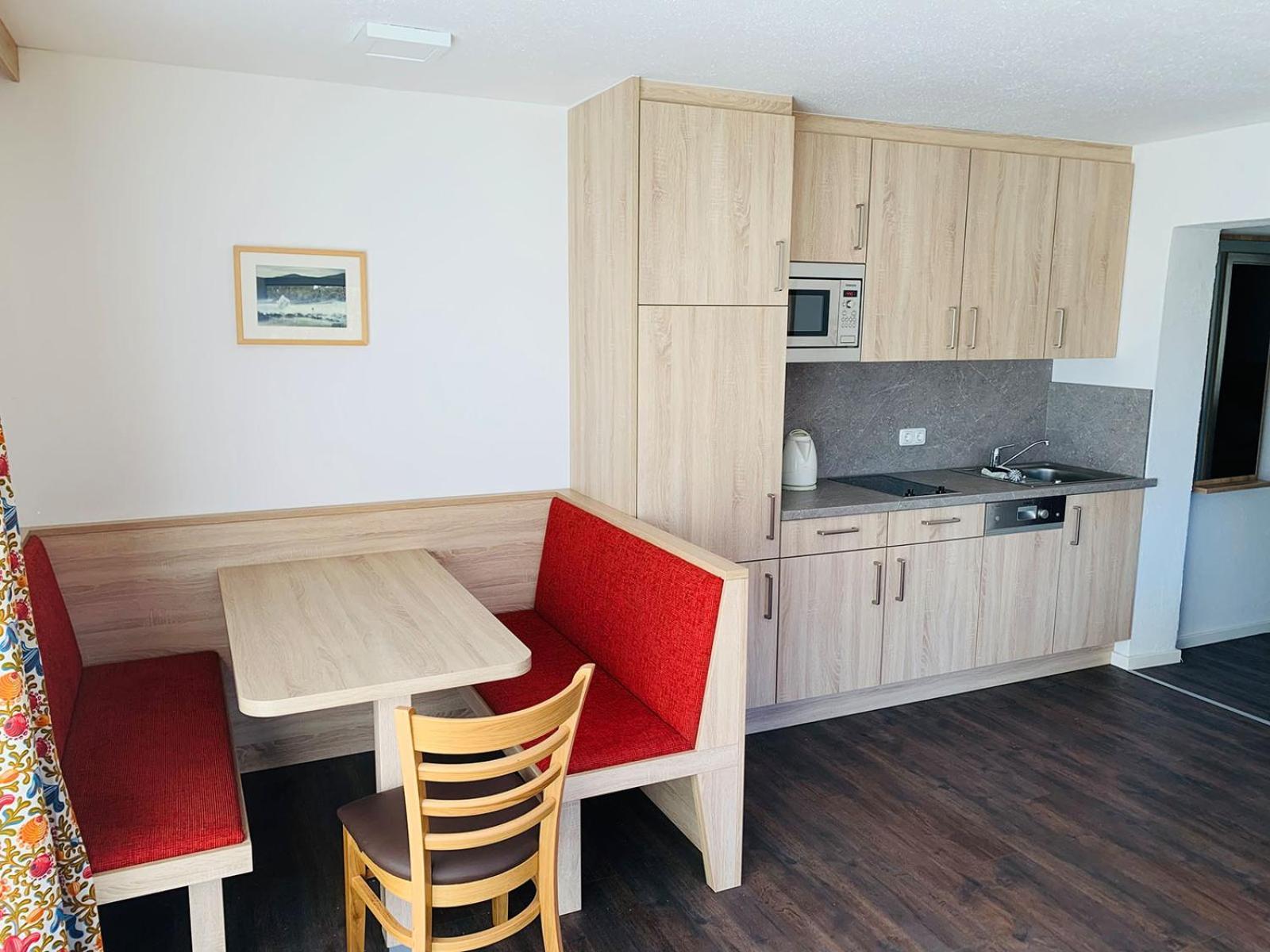 Apartmenthaus Florian Lam Buitenkant foto