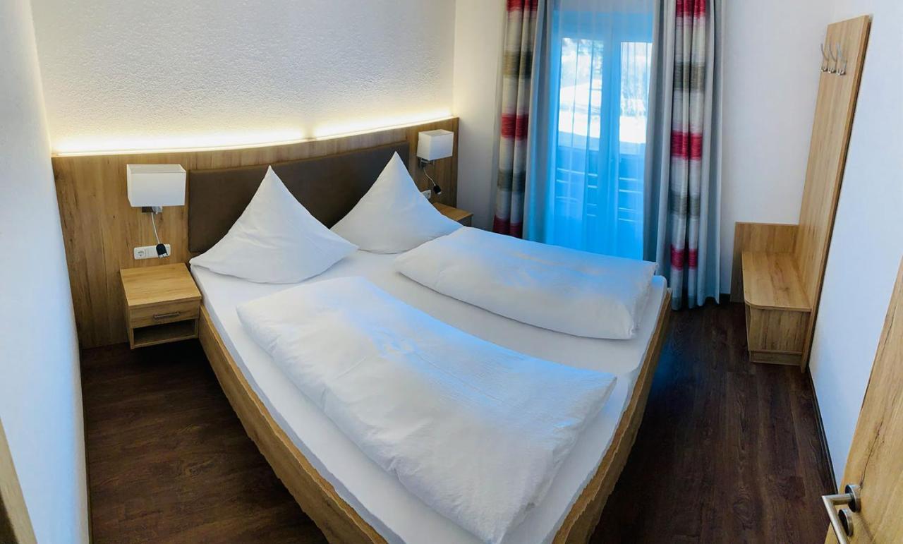 Apartmenthaus Florian Lam Buitenkant foto